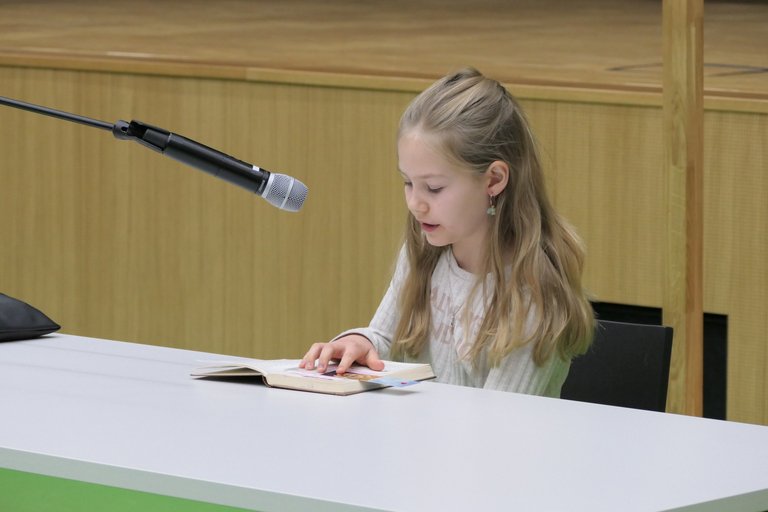 2025_11_Vorlesewettbewerb__8_.JPG 