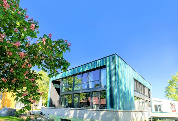 Neues Schul- & Verwaltungsgebäude