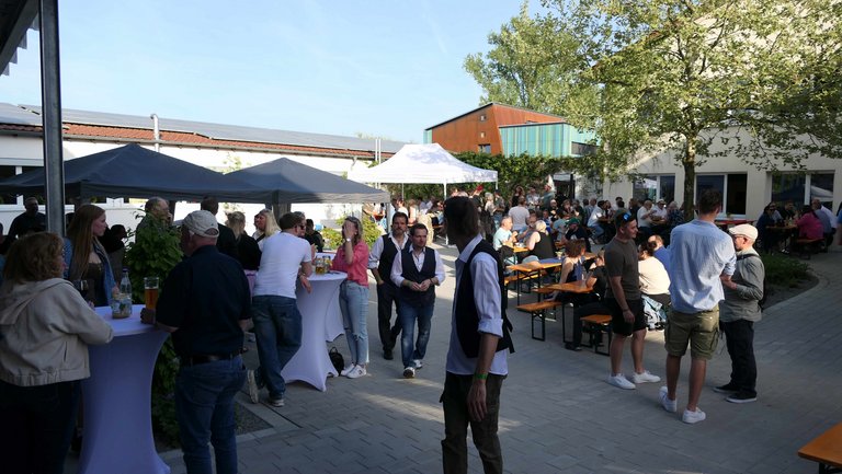 2025_05_Altschülerfest__14_.JPG 