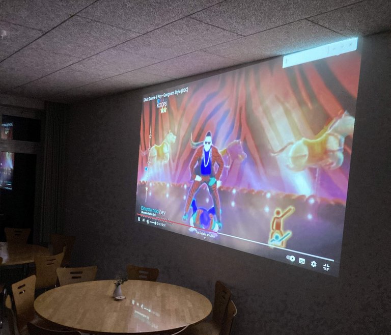 2024_11_Karaoke_und_Just_Dance__2_.jpg 