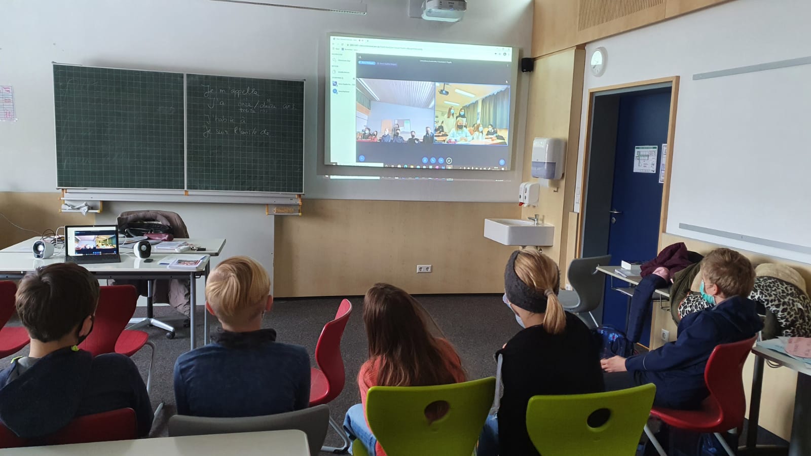 Video Konferenz Mit Schule In Frankreich Schloss Schule Kirchberg